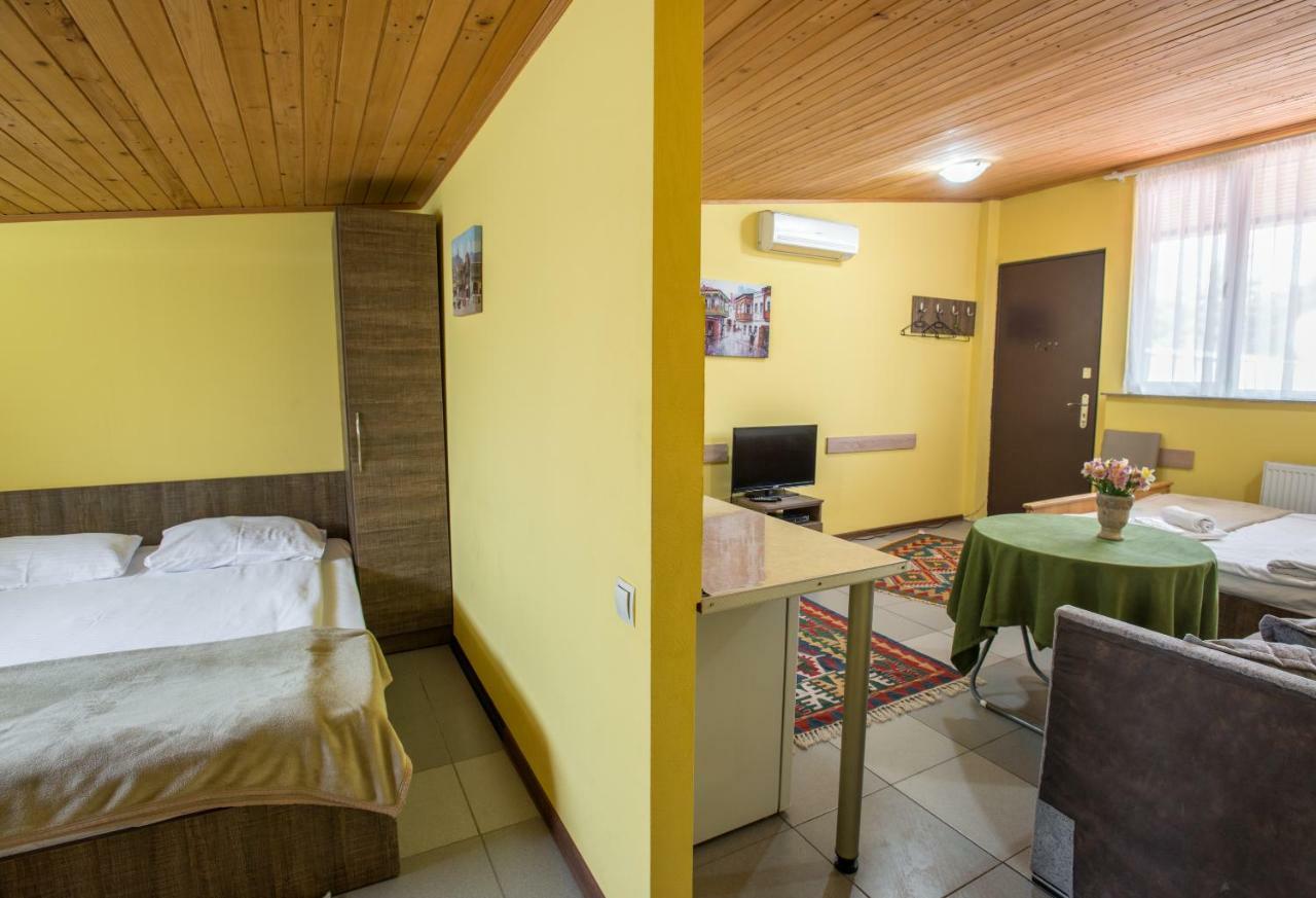Accent Hotel Tbilisi Exterior photo